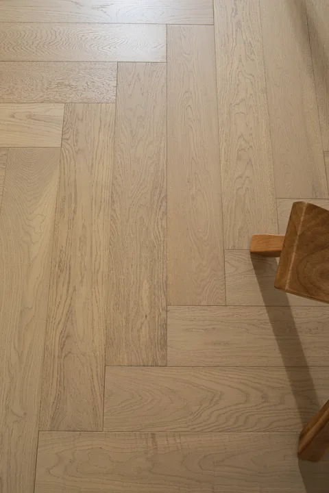 Latte Tan Herringbone engineered oak flooring, product photograph 13