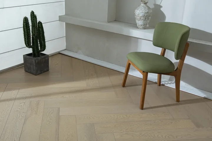 Washed Sand Herringbone engineered oak flooring, product photograph 7