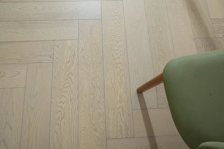 Washed Sand Herringbone engineered oak flooring, product photograph 12