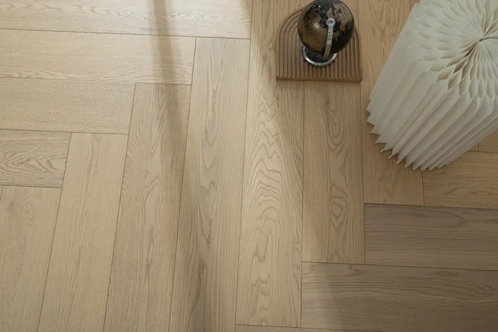 Natural Oak Herringbone engineered oak flooring, product photograph 18