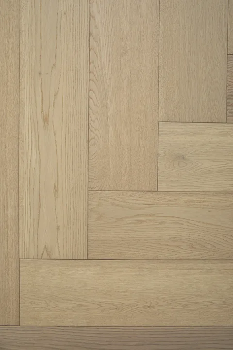 Natural Oak Herringbone engineered oak flooring, product photograph 27