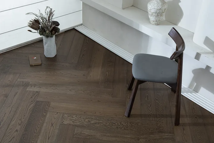 Burnished Java Herringbone engineered oak flooring, product photograph 5
