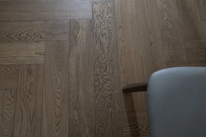 Burnished Java Herringbone engineered oak flooring, product photograph 12