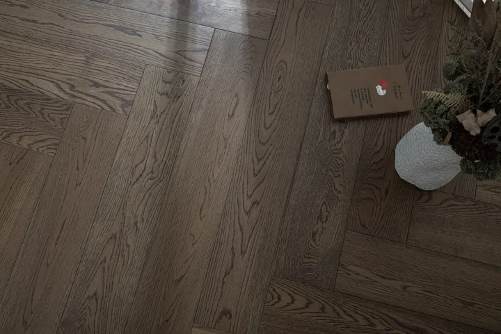 Burnished Java Herringbone engineered oak flooring, product photograph 18