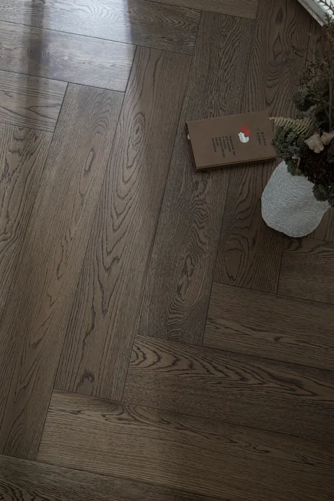 Burnished Java Herringbone engineered oak flooring, product photograph 19